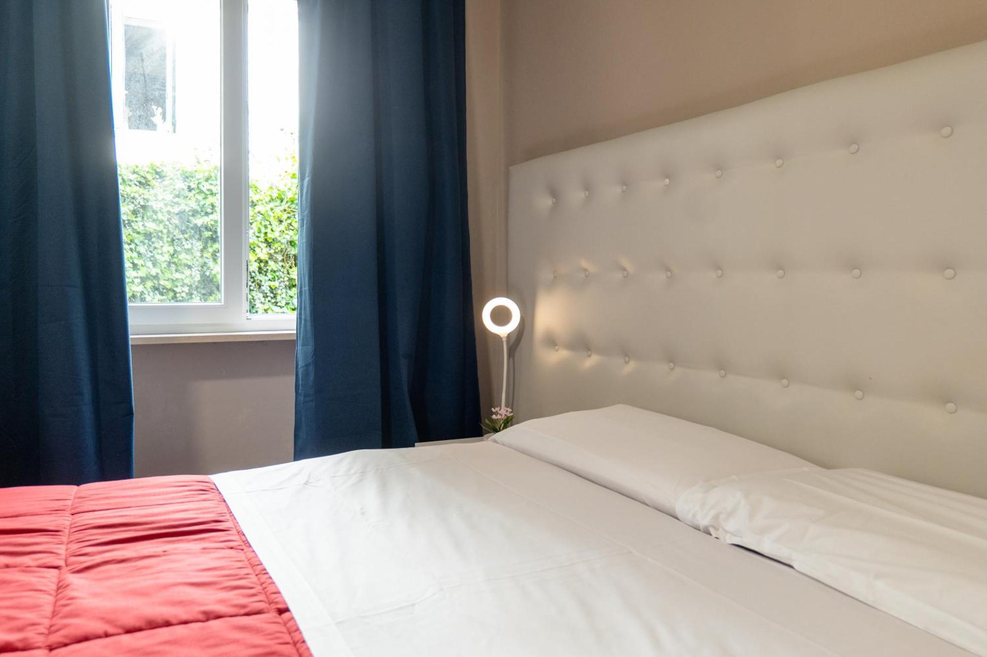 Hotel Dalmazia 33 Salerno Zewnętrze zdjęcie