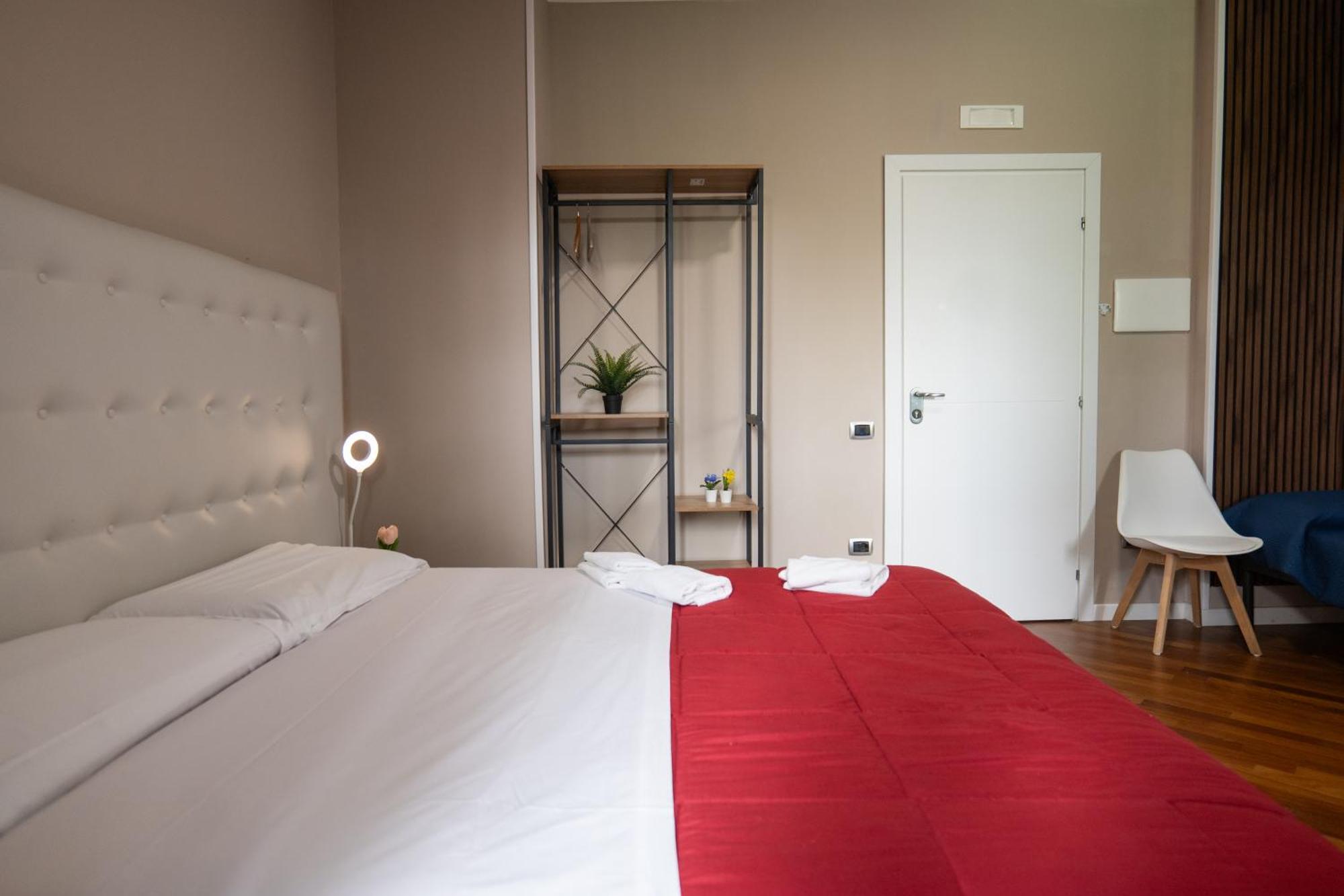 Hotel Dalmazia 33 Salerno Zewnętrze zdjęcie